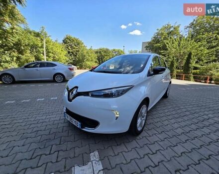 Рено Зое, объемом двигателя 0 л и пробегом 29 тыс. км за 10500 $, фото 1 на Automoto.ua