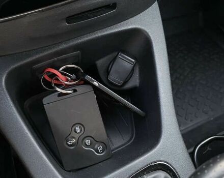 Рено Зое, объемом двигателя 0 л и пробегом 119 тыс. км за 8999 $, фото 27 на Automoto.ua