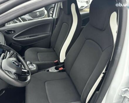 Рено Зое, об'ємом двигуна 0 л та пробігом 68 тис. км за 11499 $, фото 17 на Automoto.ua