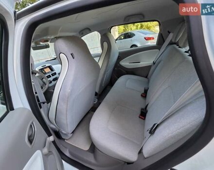 Рено Зое, объемом двигателя 0 л и пробегом 29 тыс. км за 10500 $, фото 24 на Automoto.ua