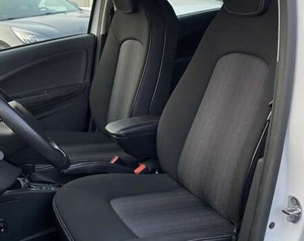 Рено Зое, объемом двигателя 0 л и пробегом 119 тыс. км за 8999 $, фото 25 на Automoto.ua