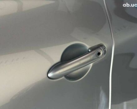 Рено Зое, объемом двигателя 0 л и пробегом 124 тыс. км за 11200 $, фото 14 на Automoto.ua