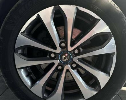 Рено Зое, объемом двигателя 0 л и пробегом 144 тыс. км за 13200 $, фото 4 на Automoto.ua