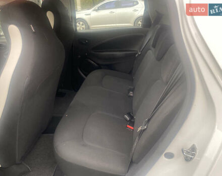 Рено Зое, об'ємом двигуна 0 л та пробігом 108 тис. км за 10499 $, фото 8 на Automoto.ua