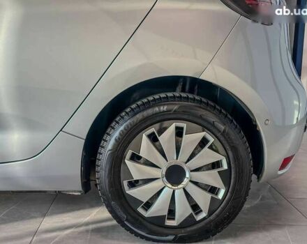 Рено Зое, об'ємом двигуна 0 л та пробігом 124 тис. км за 11200 $, фото 6 на Automoto.ua