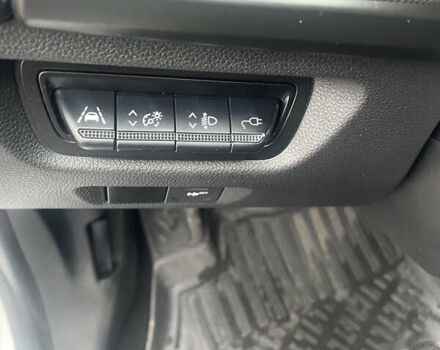 Рено Зое, объемом двигателя 0 л и пробегом 111 тыс. км за 11300 $, фото 12 на Automoto.ua