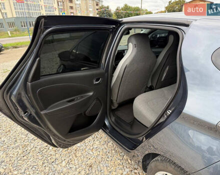 Рено Зое, объемом двигателя 0 л и пробегом 153 тыс. км за 11800 $, фото 23 на Automoto.ua
