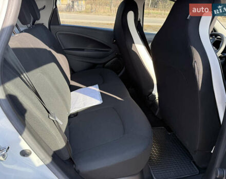 Рено Зое, объемом двигателя 0 л и пробегом 170 тыс. км за 10350 $, фото 10 на Automoto.ua