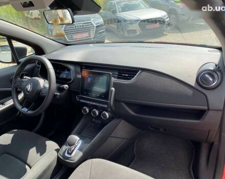 Рено Зое, объемом двигателя 0 л и пробегом 28 тыс. км за 12700 $, фото 8 на Automoto.ua