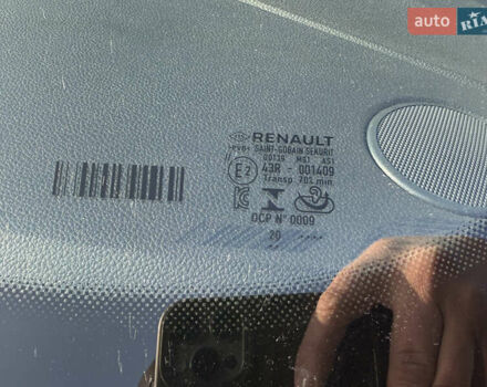 Рено Зое, объемом двигателя 0 л и пробегом 170 тыс. км за 10350 $, фото 18 на Automoto.ua