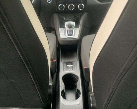 Рено Зое, объемом двигателя 0 л и пробегом 111 тыс. км за 11300 $, фото 10 на Automoto.ua