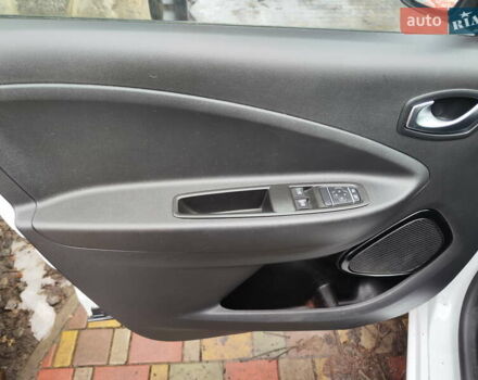 Рено Зое, объемом двигателя 0 л и пробегом 17 тыс. км за 12200 $, фото 22 на Automoto.ua