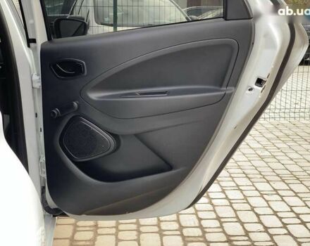 Рено Зое, об'ємом двигуна 0 л та пробігом 66 тис. км за 12499 $, фото 29 на Automoto.ua