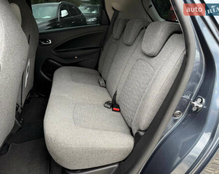 Рено Зое, объемом двигателя 0 л и пробегом 153 тыс. км за 11800 $, фото 24 на Automoto.ua