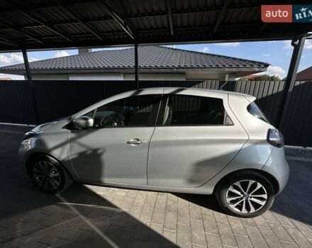 Рено Зое, объемом двигателя 0 л и пробегом 144 тыс. км за 13200 $, фото 1 на Automoto.ua