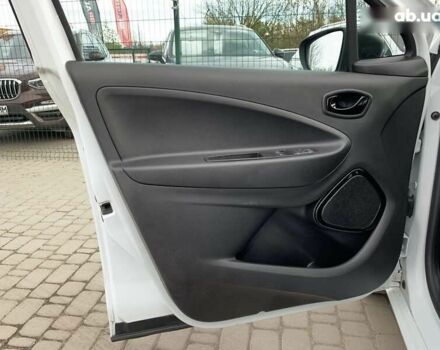 Рено Зое, об'ємом двигуна 0 л та пробігом 90 тис. км за 12999 $, фото 22 на Automoto.ua