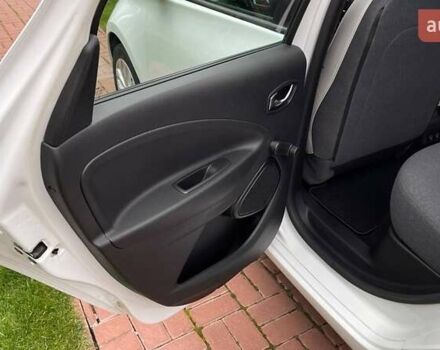 Рено Зое, объемом двигателя 0 л и пробегом 123 тыс. км за 11700 $, фото 20 на Automoto.ua