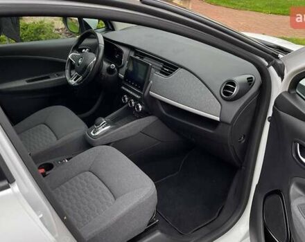 Рено Зое, объемом двигателя 0 л и пробегом 123 тыс. км за 11700 $, фото 28 на Automoto.ua