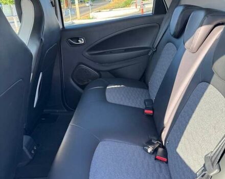 Рено Зое, объемом двигателя 0 л и пробегом 25 тыс. км за 16500 $, фото 8 на Automoto.ua