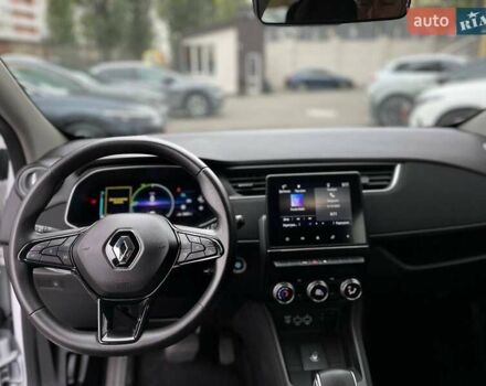 Рено Зое, объемом двигателя 0 л и пробегом 35 тыс. км за 13199 $, фото 12 на Automoto.ua