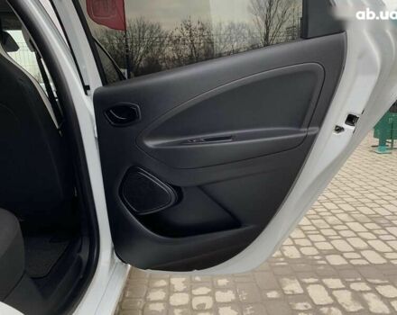 Рено Зое, об'ємом двигуна 0 л та пробігом 124 тис. км за 11955 $, фото 28 на Automoto.ua