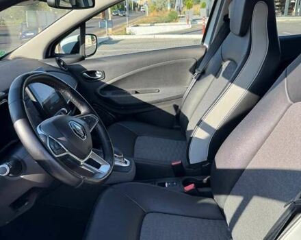 Рено Зое, объемом двигателя 0 л и пробегом 25 тыс. км за 16500 $, фото 5 на Automoto.ua