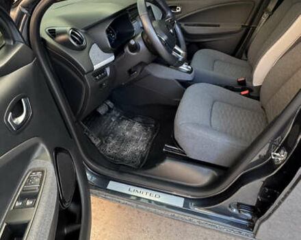 Рено Зое, объемом двигателя 0 л и пробегом 46 тыс. км за 13200 $, фото 6 на Automoto.ua