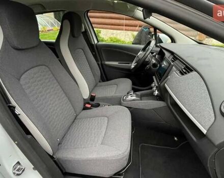 Рено Зое, объемом двигателя 0 л и пробегом 123 тыс. км за 11700 $, фото 12 на Automoto.ua