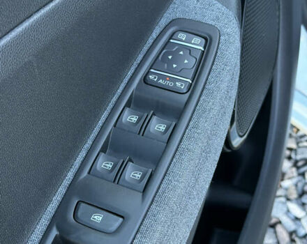 Рено Зое, объемом двигателя 0 л и пробегом 86 тыс. км за 13999 $, фото 24 на Automoto.ua