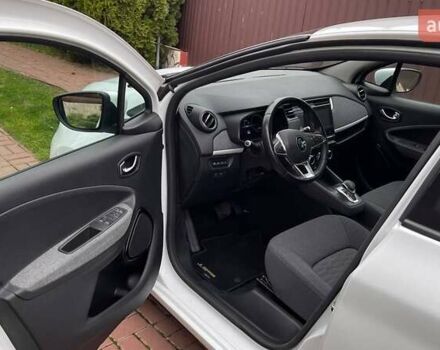 Рено Зое, объемом двигателя 0 л и пробегом 123 тыс. км за 11700 $, фото 6 на Automoto.ua