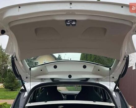 Рено Зое, объемом двигателя 0 л и пробегом 123 тыс. км за 11700 $, фото 25 на Automoto.ua