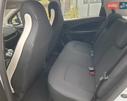 Рено Зое 2021 в Ивано-Франковске на Automoto.ua Рено Зое, объемом двигателя 0 л и пробегом 123 тыс. км за 11650 $, фото 13 на Automoto.ua