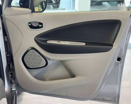 Рено Зое, объемом двигателя 12.58 л и пробегом 61 тыс. км за 8900 $, фото 28 на Automoto.ua