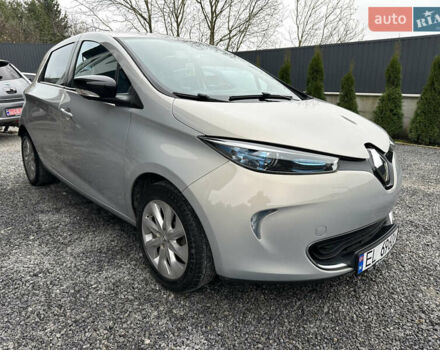 Рено Зое, объемом двигателя 0 л и пробегом 100 тыс. км за 6750 $, фото 1 на Automoto.ua