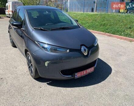 Рено Зое, объемом двигателя 0 л и пробегом 136 тыс. км за 9700 $, фото 1 на Automoto.ua