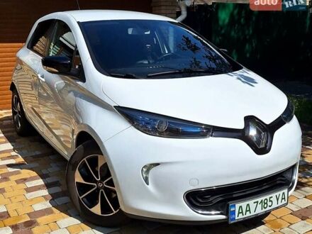 Рено Зое 2018 в Броварах на Automoto.ua Рено Зое, объемом двигателя 0 л и пробегом 141 тыс. км за 9900 $, фото 1 на Automoto.ua