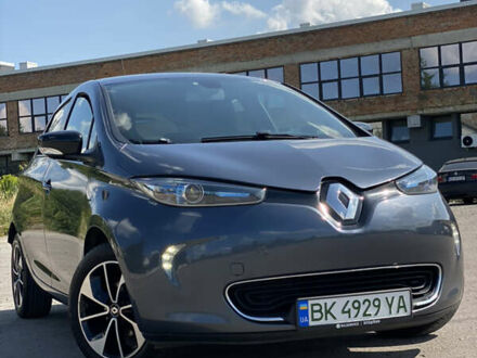 Рено Зое, объемом двигателя 0 л и пробегом 117 тыс. км за 10500 $, фото 1 на Automoto.ua