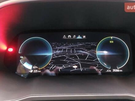 Рено Зое 2020 в Ровно на Automoto.ua Рено Зое, объемом двигателя 0 л и пробегом 38 тыс. км за 17499 $, фото 1 на Automoto.ua