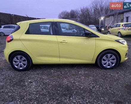 Желтый Рено Зое, объемом двигателя 0 л и пробегом 16 тыс. км за 11200 $, фото 4 на Automoto.ua