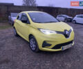 Желтый Рено Зое, объемом двигателя 0 л и пробегом 16 тыс. км за 11200 $, фото 5 на Automoto.ua
