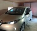 Серый Рено Зое, объемом двигателя 0 л и пробегом 150 тыс. км за 6000 $, фото 1 на Automoto.ua