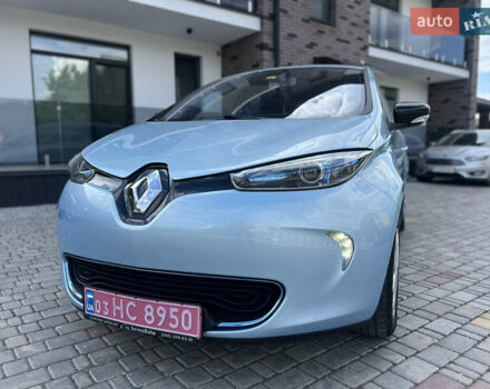 Серый Рено Зое, объемом двигателя 0 л и пробегом 150 тыс. км за 6100 $, фото 7 на Automoto.ua