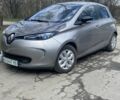 Серый Рено Зое, объемом двигателя 1 л и пробегом 114 тыс. км за 5200 $, фото 1 на Automoto.ua