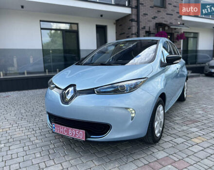 Серый Рено Зое, объемом двигателя 0 л и пробегом 150 тыс. км за 6100 $, фото 9 на Automoto.ua