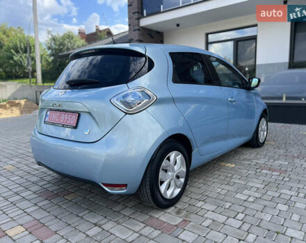 Серый Рено Зое, объемом двигателя 0 л и пробегом 150 тыс. км за 6100 $, фото 26 на Automoto.ua