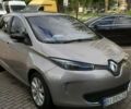 Серый Рено Зое, объемом двигателя 0 л и пробегом 185 тыс. км за 5800 $, фото 1 на Automoto.ua