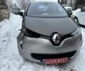 Серый Рено Зое, объемом двигателя 0 л и пробегом 114 тыс. км за 4500 $, фото 1 на Automoto.ua