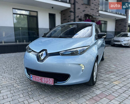 Серый Рено Зое, объемом двигателя 0 л и пробегом 150 тыс. км за 6100 $, фото 10 на Automoto.ua