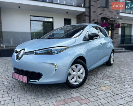 Серый Рено Зое, объемом двигателя 0 л и пробегом 150 тыс. км за 6100 $, фото 2 на Automoto.ua