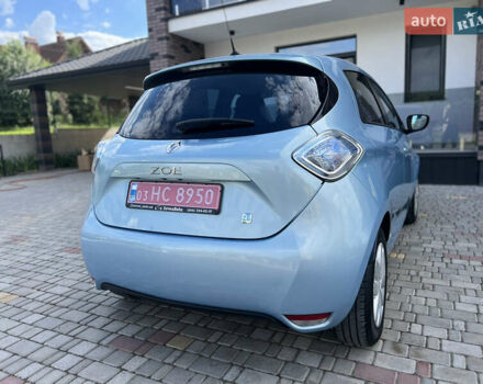 Серый Рено Зое, объемом двигателя 0 л и пробегом 150 тыс. км за 6100 $, фото 25 на Automoto.ua